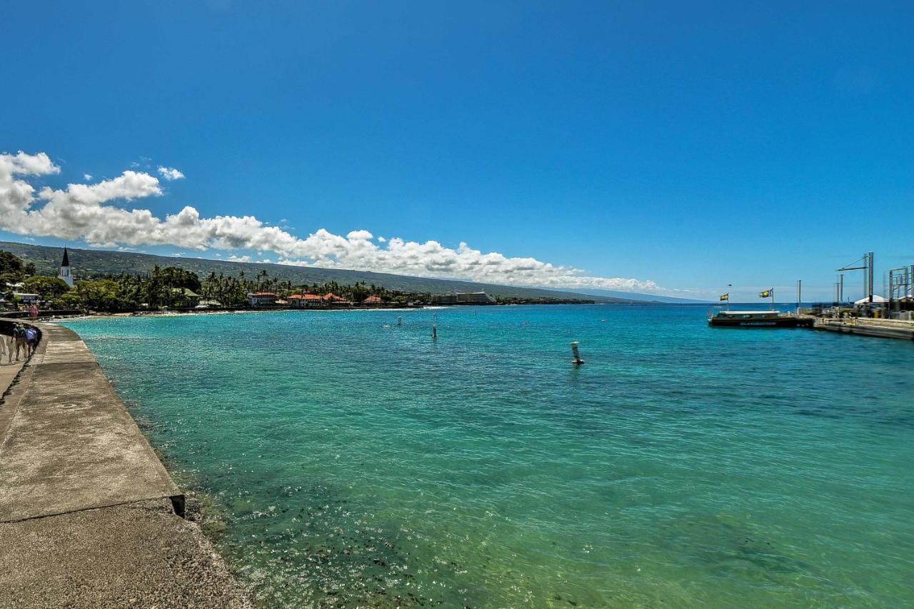 Downtown Air Conditioned Condo Walk To Beaches Kailua-Kona Exteriör bild